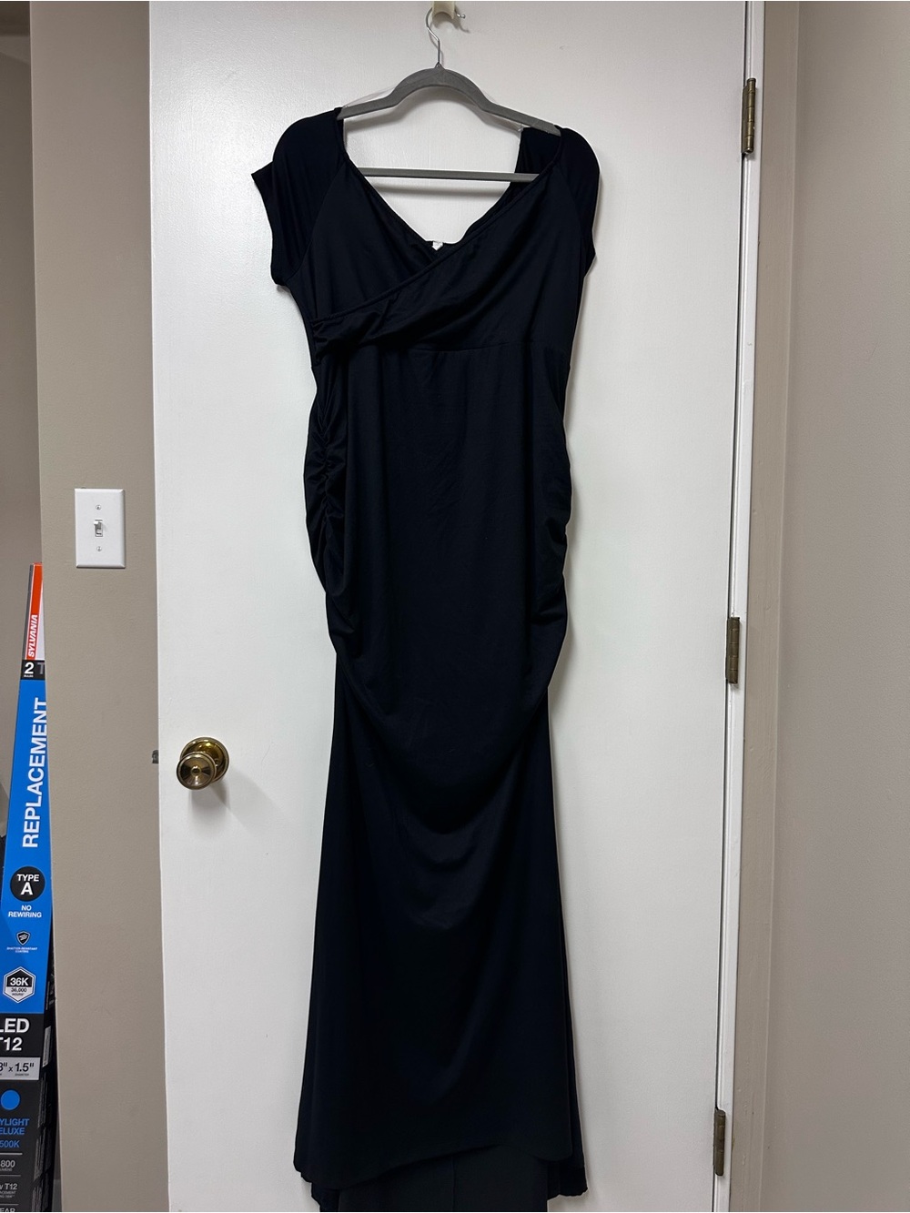 Maternity Elegant Black Cap-Sleeve Maxi Dress